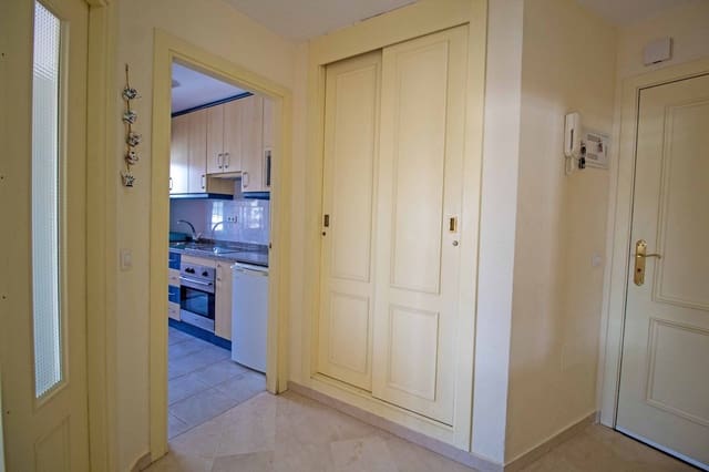 Appartement de 2 chambres à louer à Nerja avec garage - 1 200 € (Ref: 8396577)