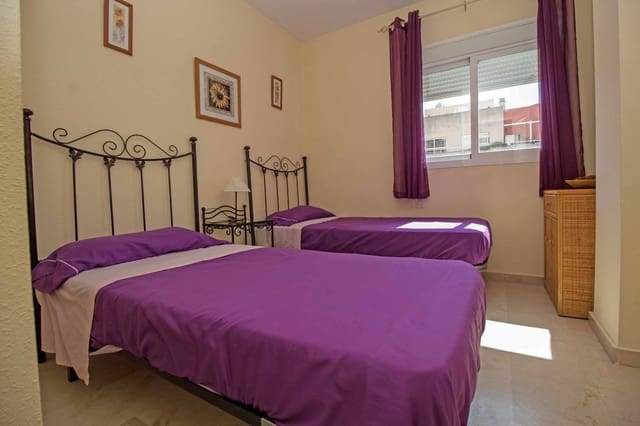 Appartement de 2 chambres à louer à Nerja avec garage - 1 200 € (Ref: 8396577)