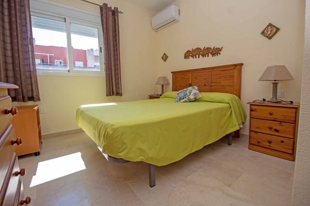 Appartement de 2 chambres à louer à Nerja avec garage - 1 200 € (Ref: 8396577)