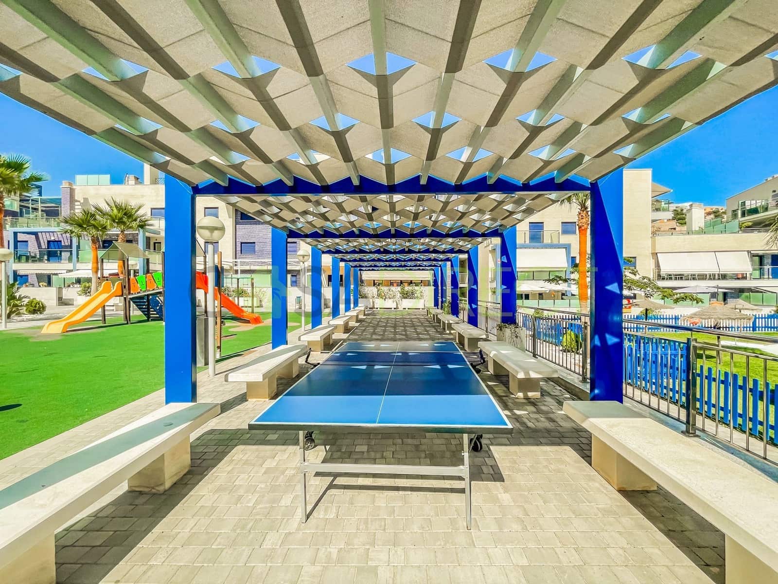 2 quarto Apartamento para arrendar em Almunecar com piscina garagem - 1 080 € (Ref: 8404660)