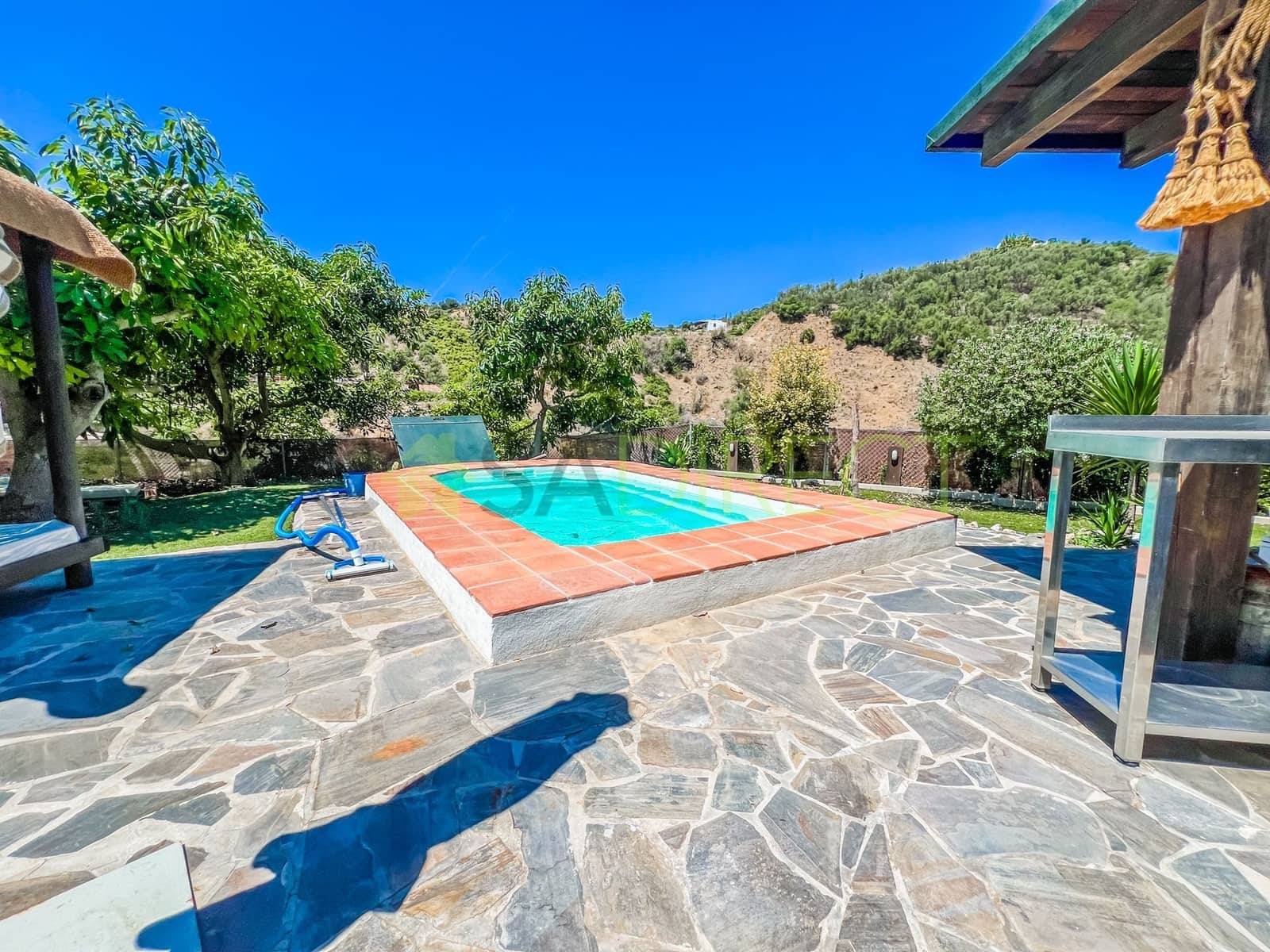 2 soveværelse Finca/Landehus til leje i Frigiliana med swimmingpool garage - € 1.200 (Ref: 8409279)