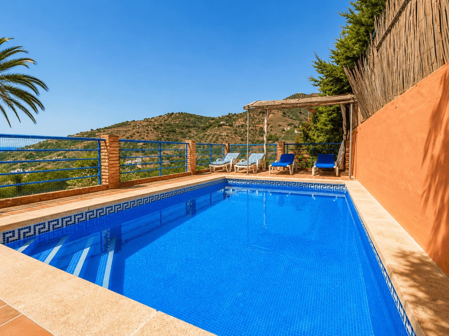 2 soveværelse Finca/Landehus til leje i Frigiliana med swimmingpool - € 1.080 (Ref: 8417418)
