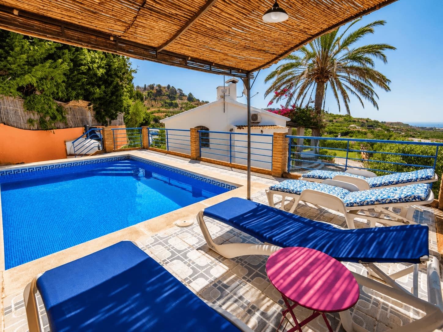 2 soveværelse Finca/Landehus til leje i Frigiliana med swimmingpool - € 1.080 (Ref: 8417418)
