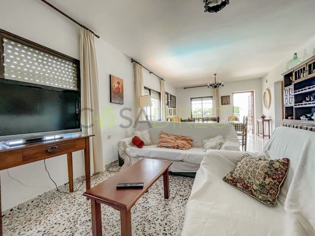 3 soverom Villa til salgs i Vélez-Málaga med svømmebasseng garasje - € 450 000 (Ref: 8430197)