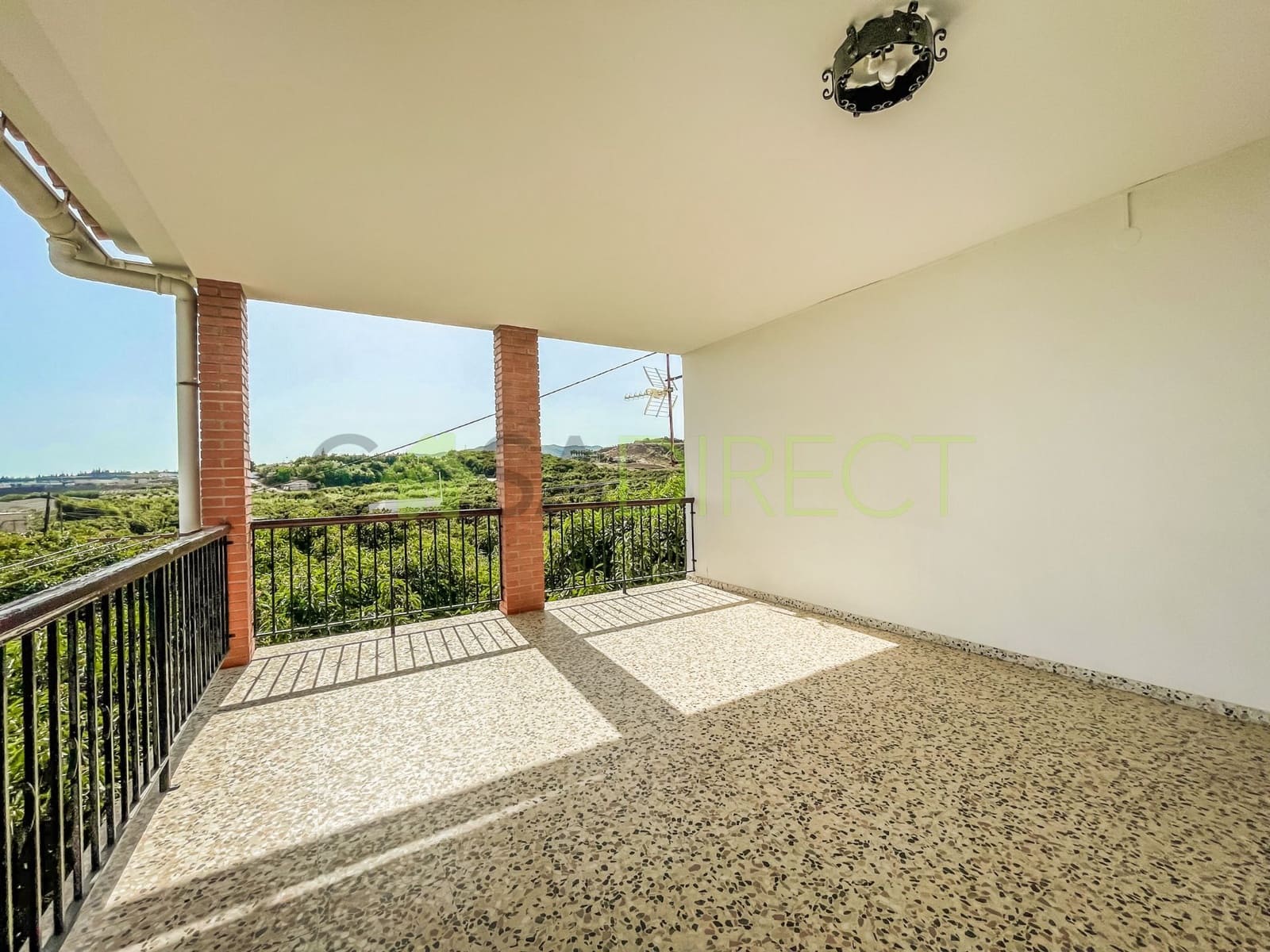 3 soverom Villa til salgs i Velez-Malaga med svømmebasseng garasje - € 450 000 (Ref: 8430197)