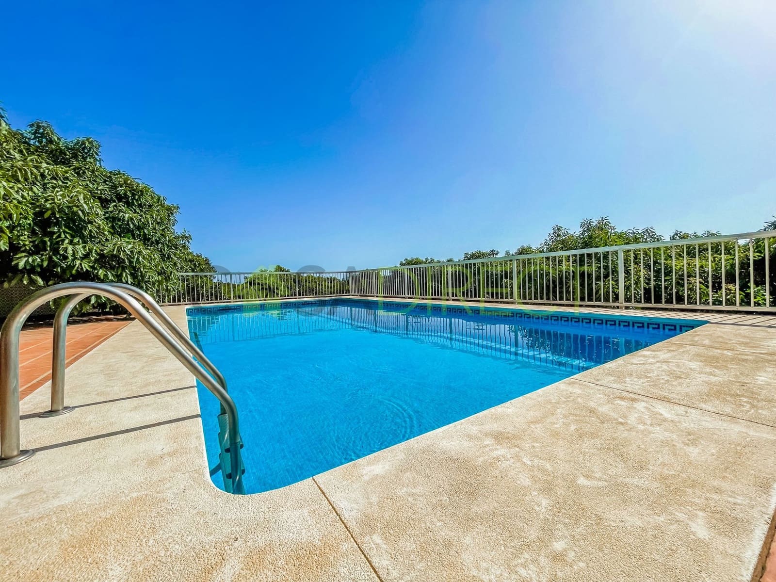 3 soverom Villa til salgs i Velez-Malaga med svømmebasseng garasje - € 450 000 (Ref: 8430197)