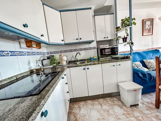 3 soveværelse Lejlighed til leje i El Morche, Torrox - € 870 (Ref: 8445271)