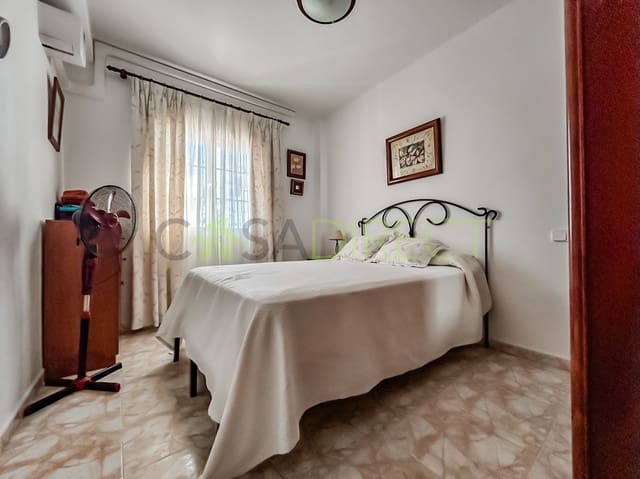 3 soveværelse Lejlighed til leje i El Morche, Torrox - € 870 (Ref: 8445271)