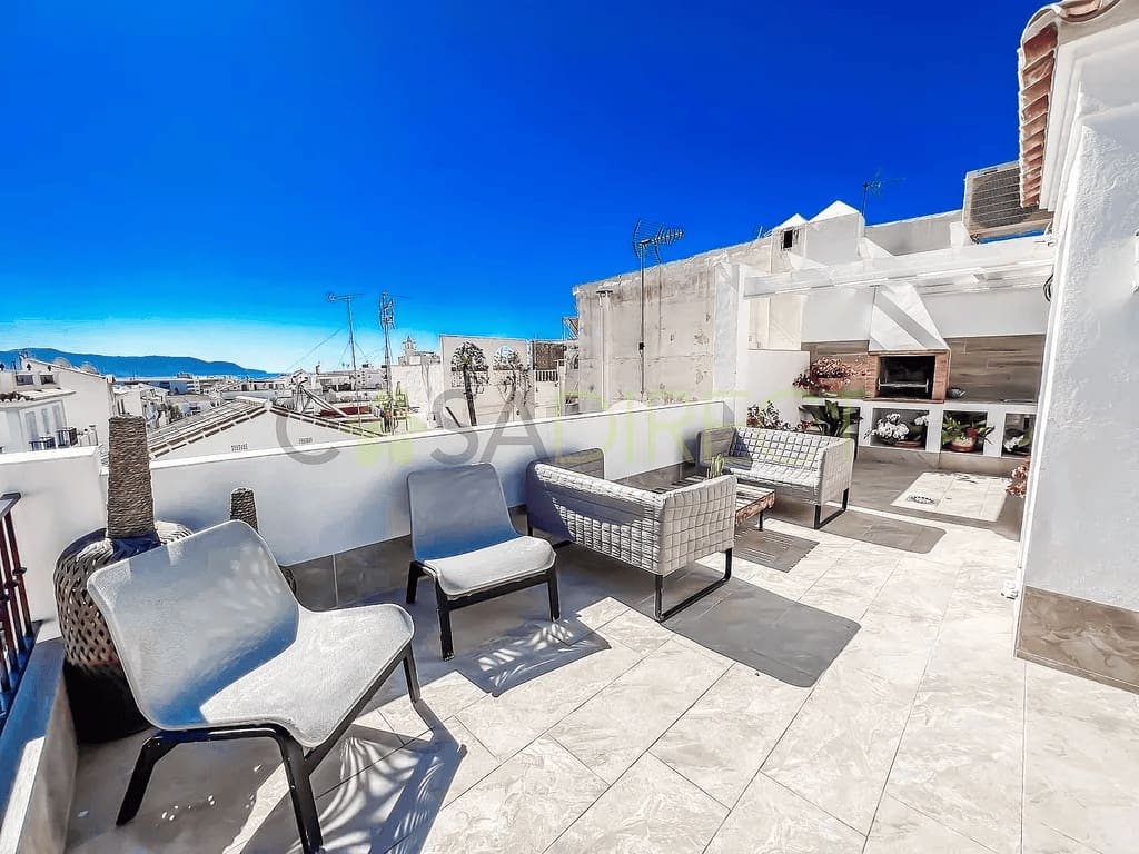 2 Zimmer Wohnung zu vermieten in Nerja - 1.200 € (Ref: 8477643)