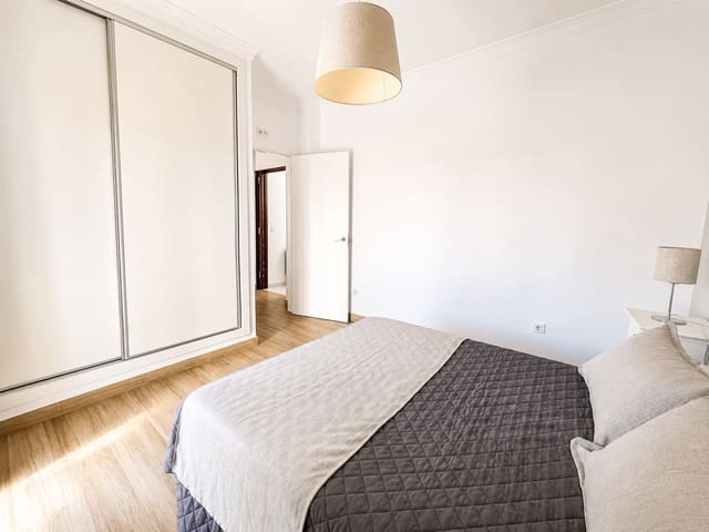 2 Zimmer Wohnung zu vermieten in Nerja - 1.200 € (Ref: 8477643)