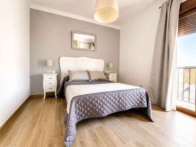 2 Zimmer Wohnung zu vermieten in Nerja - 1.200 € (Ref: 8477643)