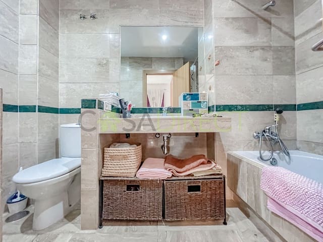 2 bedroom Apartment for rent in Almayate, Vélez-Málaga with pool garage - € 960 (Ref: 8493348)