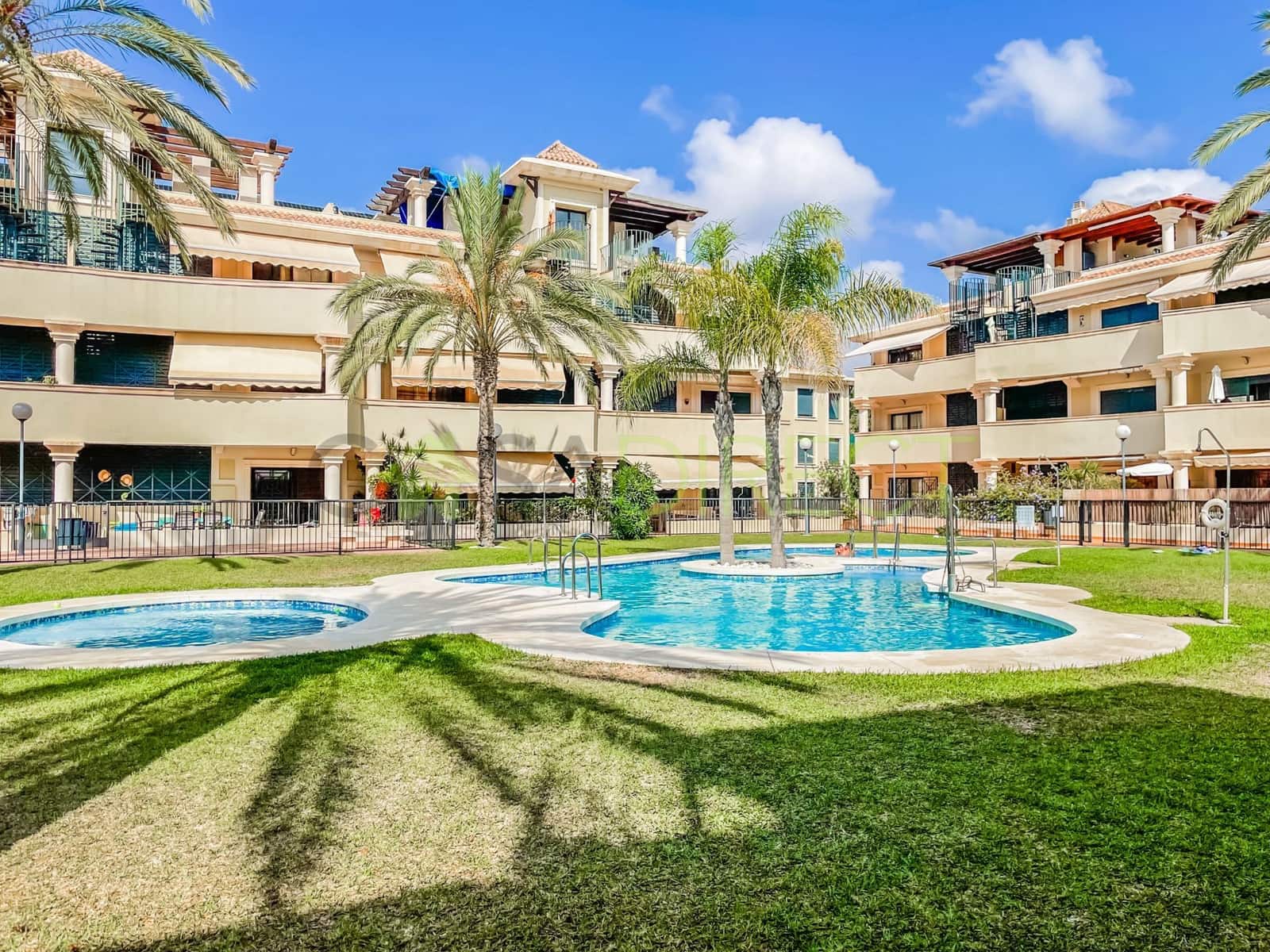 2 sypialnia Apartament do wynajęcia w Almayate z basenem garażem - 960 € (Ref: 8493348)