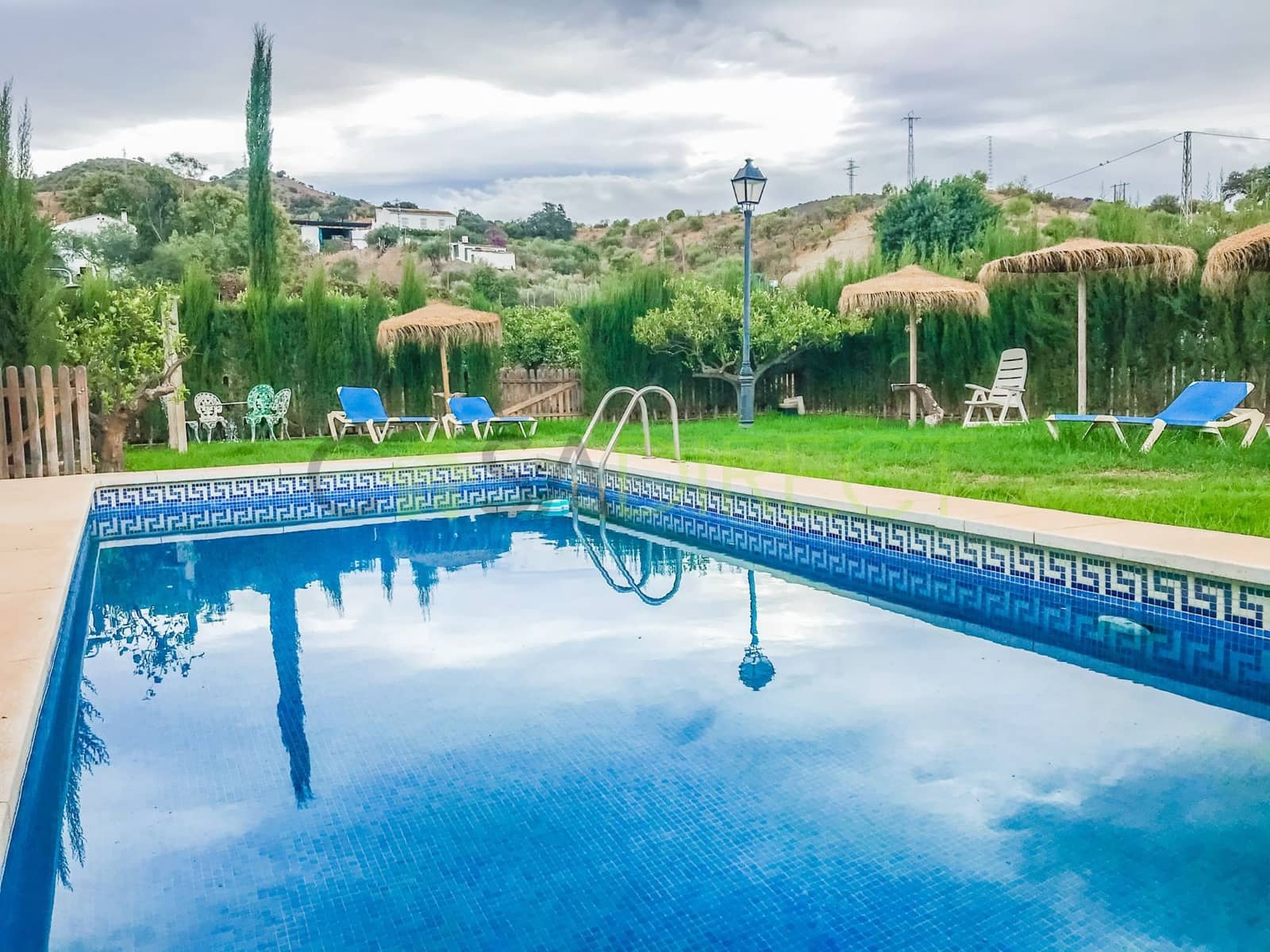 3 soveværelse Villa til leje i Alora med swimmingpool garage - € 2.500 (Ref: 8529183)