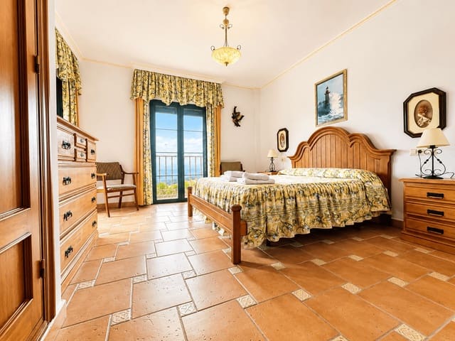 3 bedroom Finca/Country House for rent in Frigiliana with pool garage - € 2,940 (Ref: 8531611)
