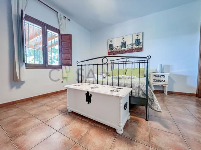 3 sypialnia Finka/Dom wiejski do wynajęcia w Nerja z basenem garażem - 1 800 € (Ref: 8531613)