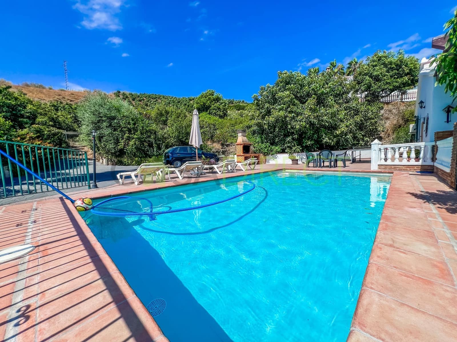 3 slaapkamer Finca/Landhuis te huur in Nerja met zwembad garage - € 1.800 (Ref: 8531613)