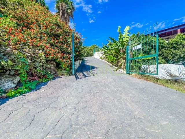 3 sypialnia Finka/Dom wiejski do wynajęcia w Nerja z basenem garażem - 1 800 € (Ref: 8531613)