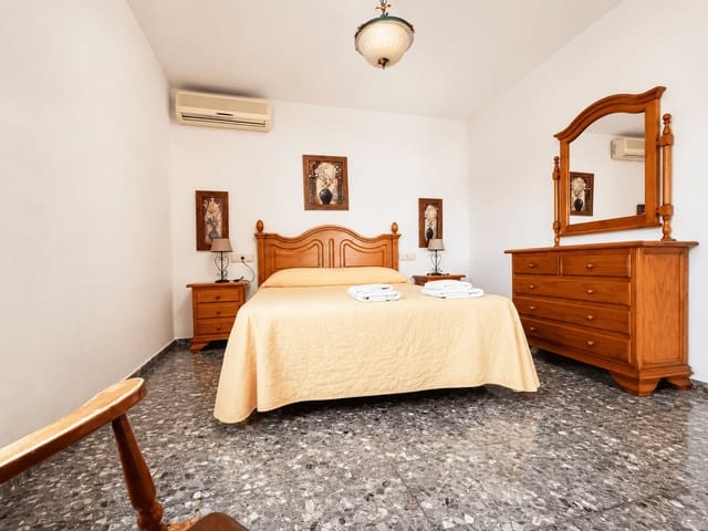 3 soverom Villa til leie i Frigiliana med svømmebasseng garasje - € 2 400 (Ref: 8539521)