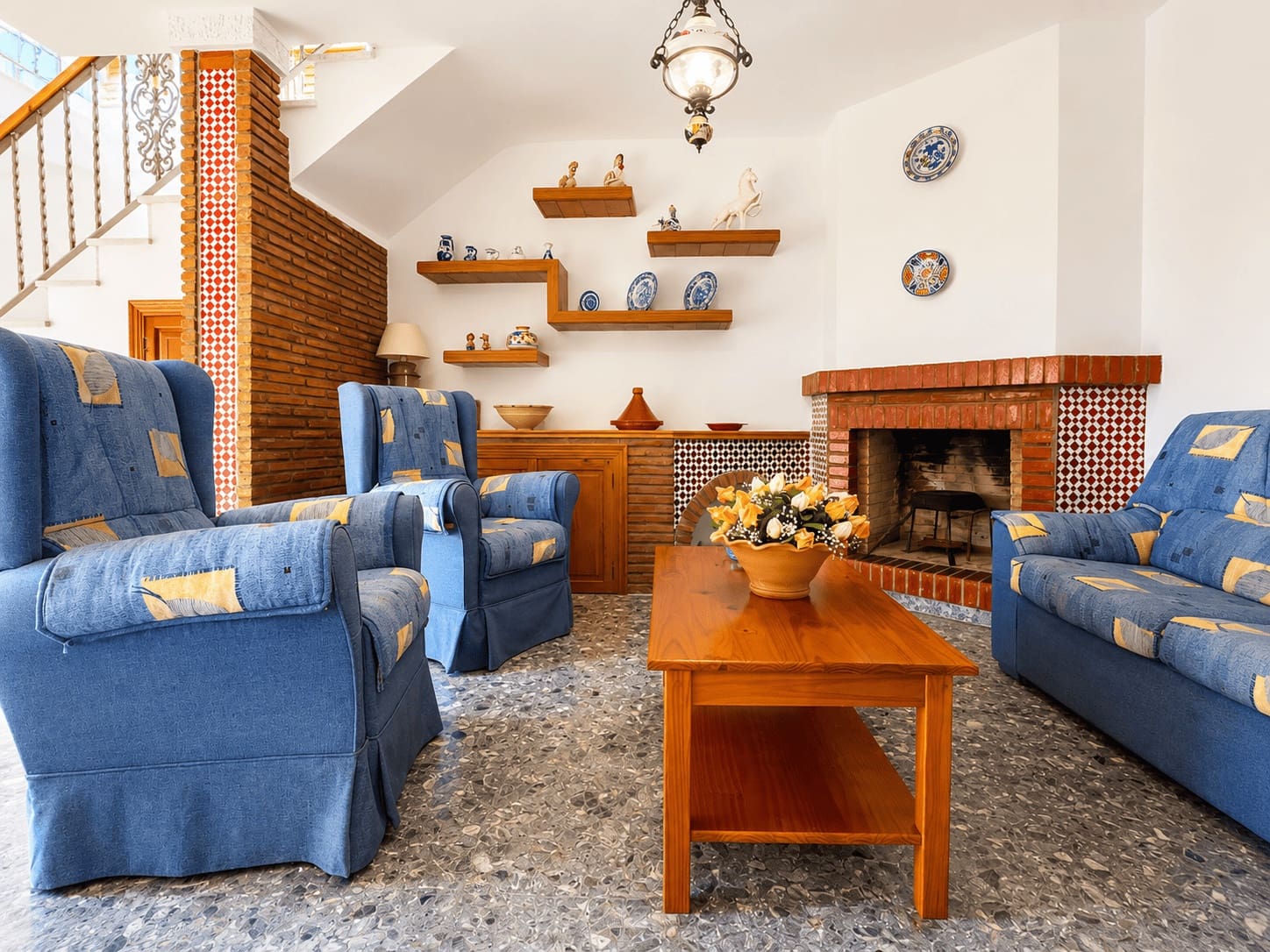 3 bedroom Villa for rent in Frigiliana with pool garage - € 2,400 (Ref: 8539521)