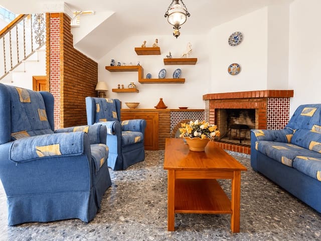 3 soverom Villa til leie i Frigiliana med svømmebasseng garasje - € 2 400 (Ref: 8539521)