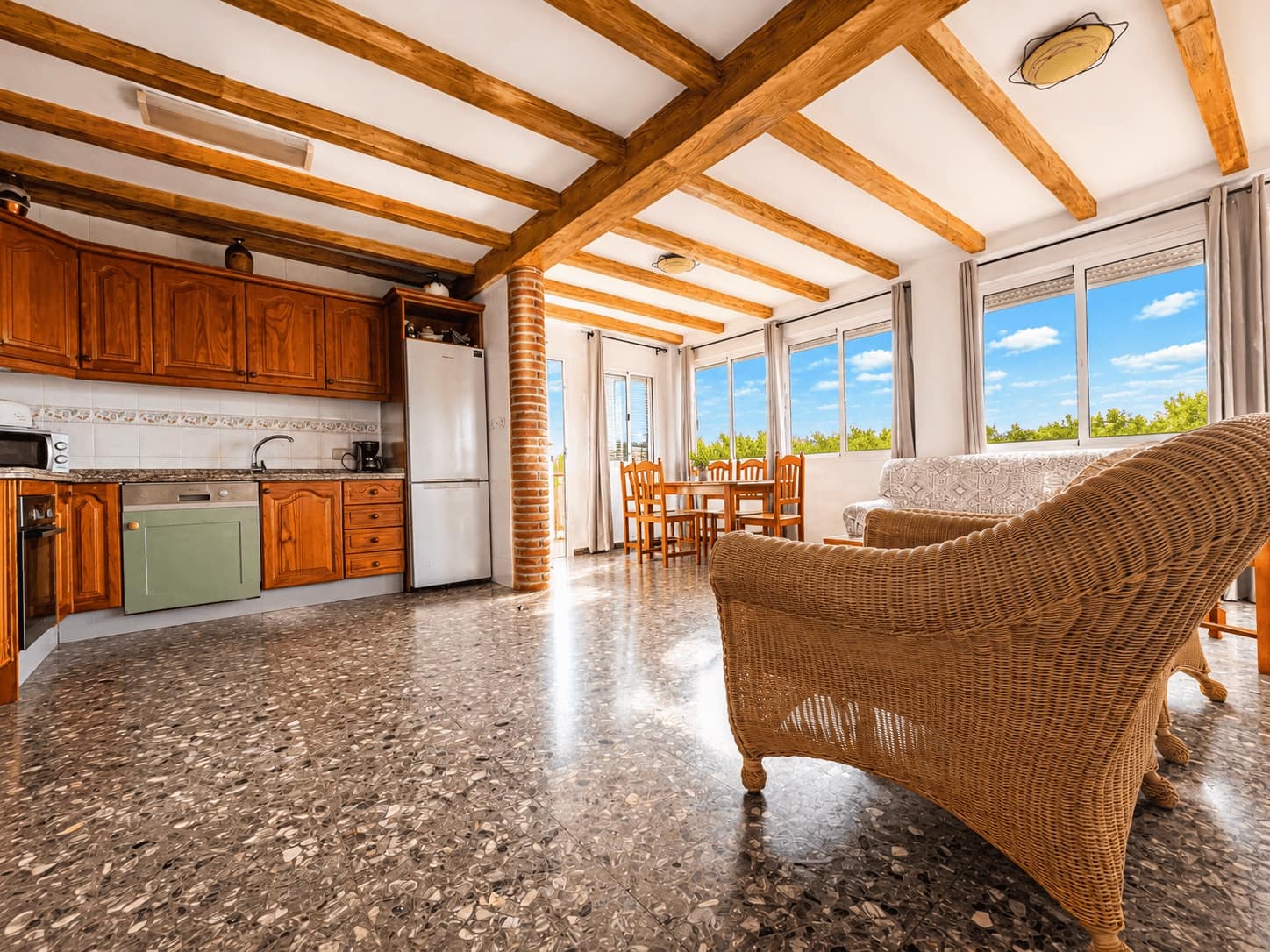 3 bedroom Villa for rent in Frigiliana with pool garage - € 2,400 (Ref: 8539521)