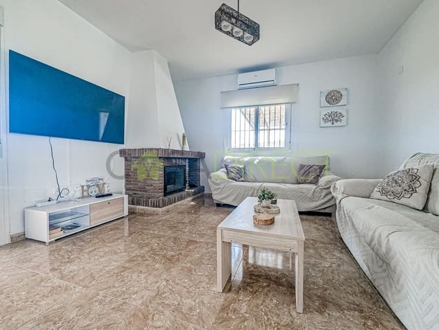 6 bedroom Finca/Country House for rent in Almáchar with pool - € 1,500 (Ref: 8541865)