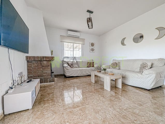 6 bedroom Finca/Country House for rent in Almáchar with pool - € 1,500 (Ref: 8541865)