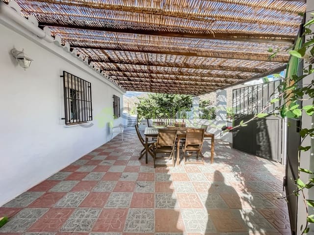 2 soveværelse Finca/Landehus til leje i Frigiliana med swimmingpool garage - € 1.400 (Ref: 8551956)