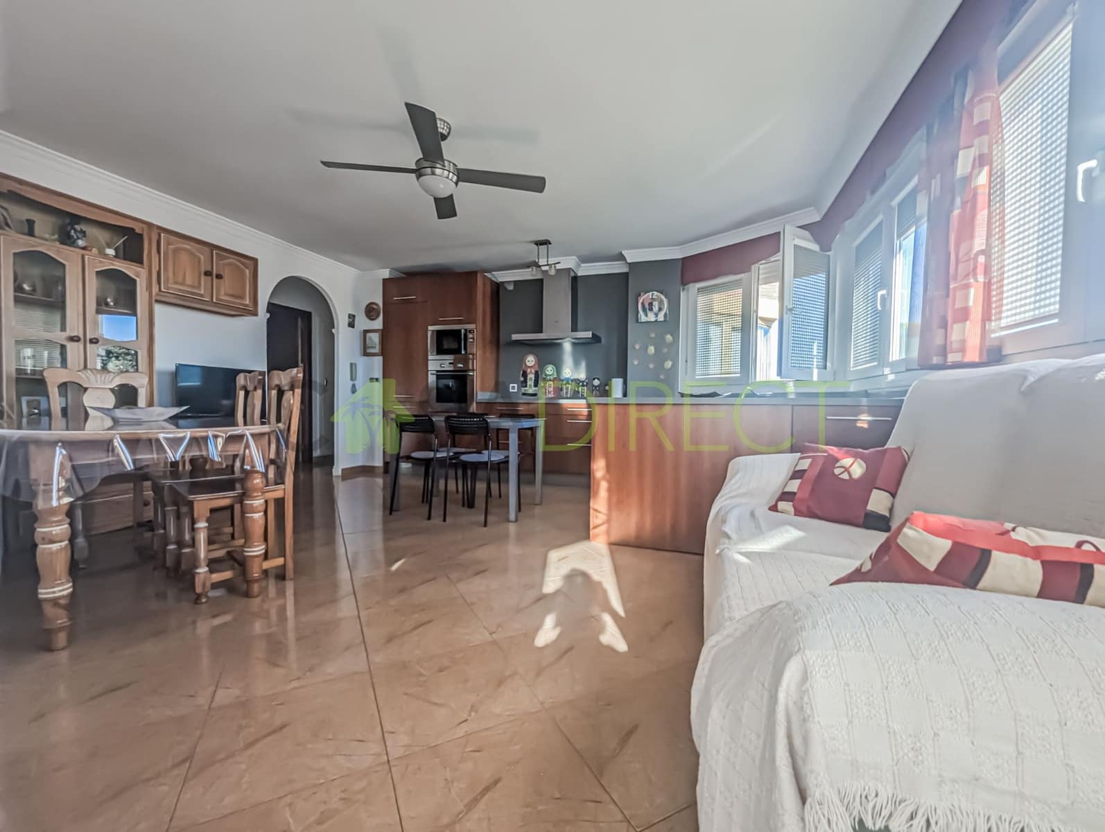 2 slaapkamer Flat te huur in Torrox-Costa met zwembad - € 900 (Ref: 8597012)