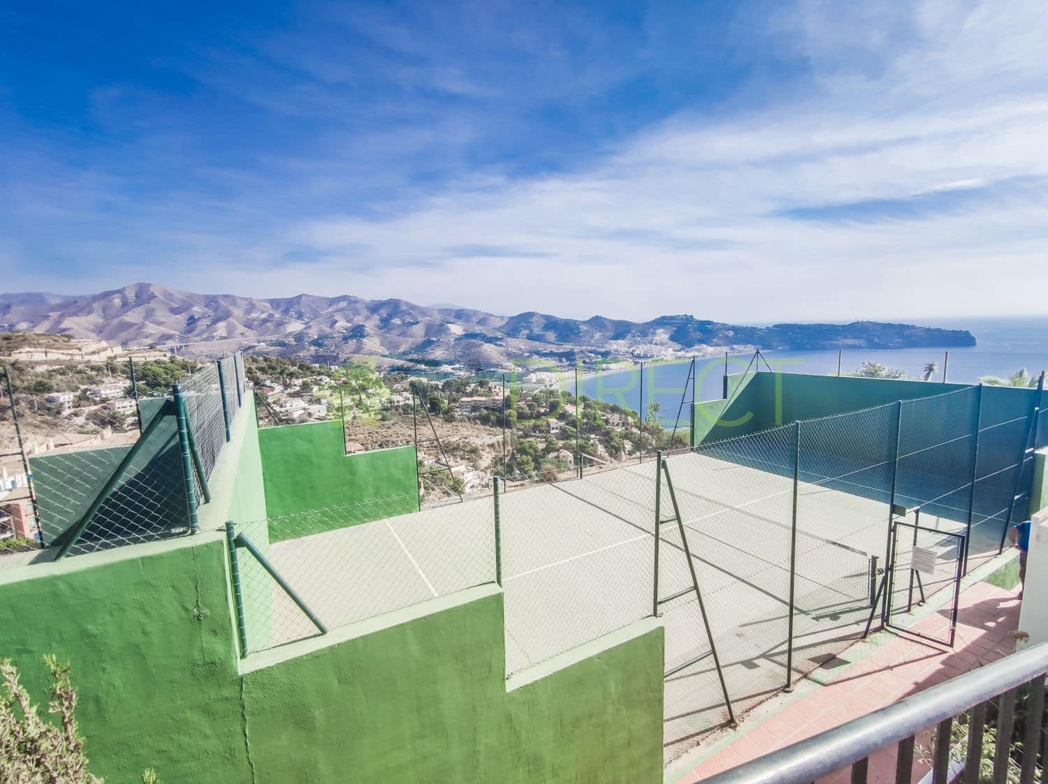 4 soveværelse Villa til leje i Almunecar med swimmingpool garage - € 2.450 (Ref: 8601253)