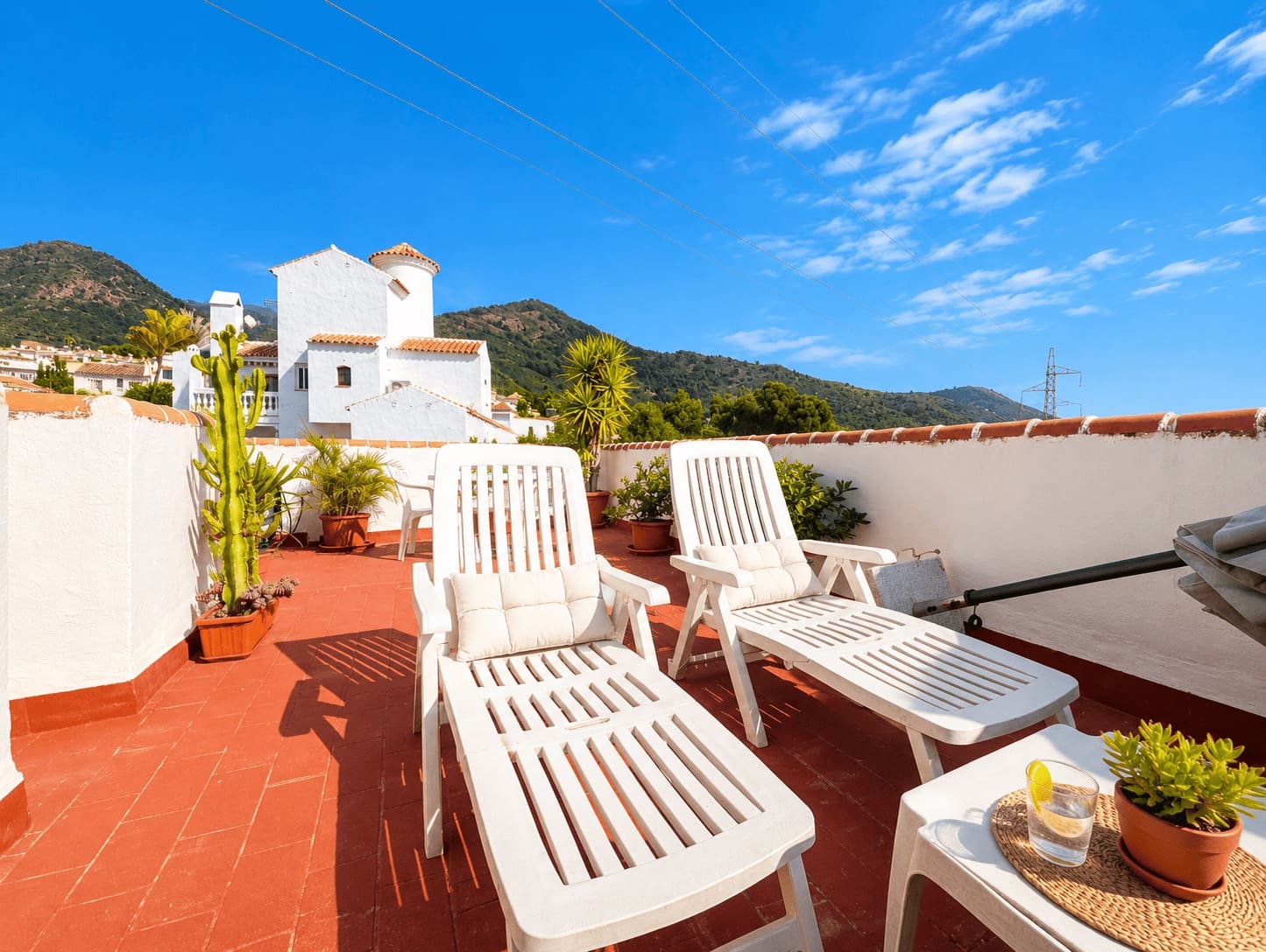 2 Zimmer Villa zu vermieten in Nerja mit Pool - 1.860 € (Ref: 8634282)