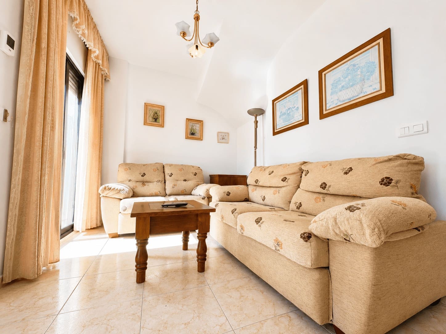 3 slaapkamer Villa te huur in Frigiliana - € 900 (Ref: 8671763)