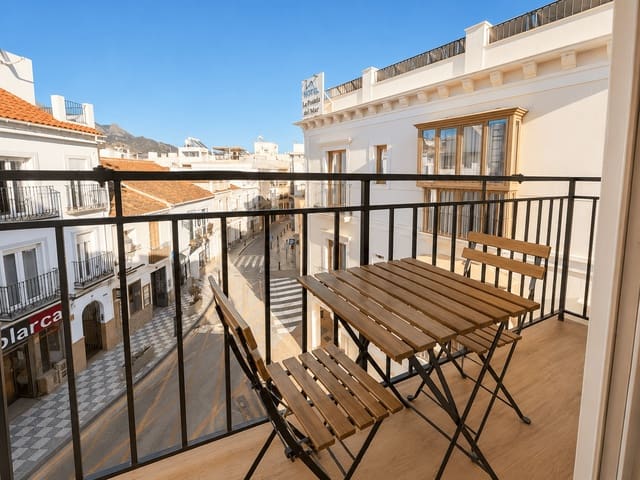 3 Zimmer Wohnung zu vermieten in Nerja - 1.440 € (Ref: 8747082)