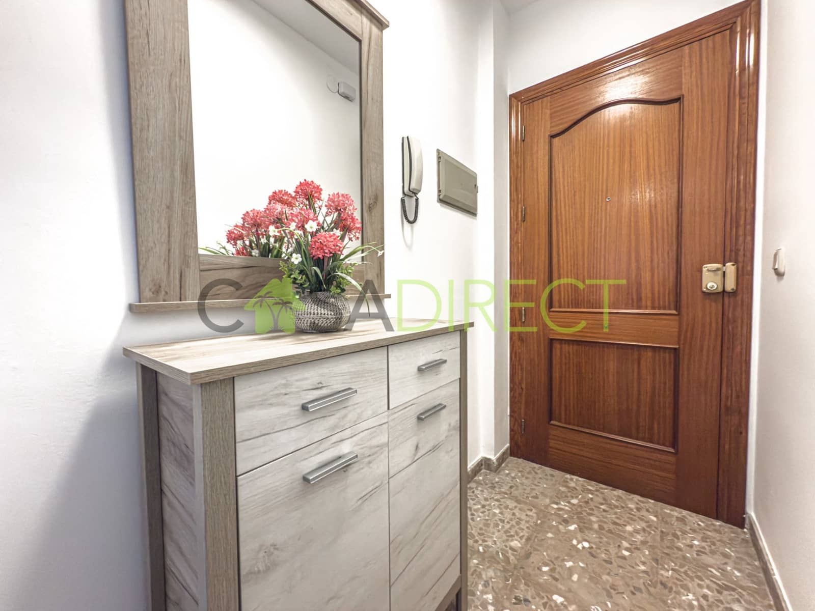 3 bedroom Flat for rent in Frigiliana - € 1,000 (Ref: 8786064)