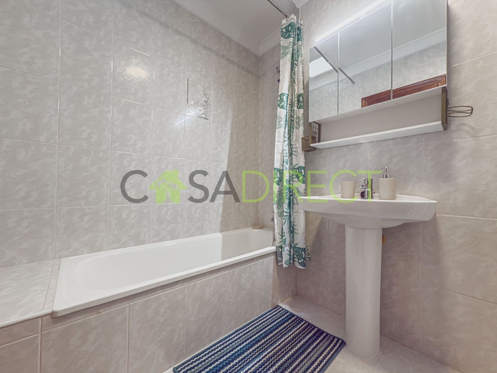 3 bedroom Flat for rent in Frigiliana - € 1,000 (Ref: 8786064)