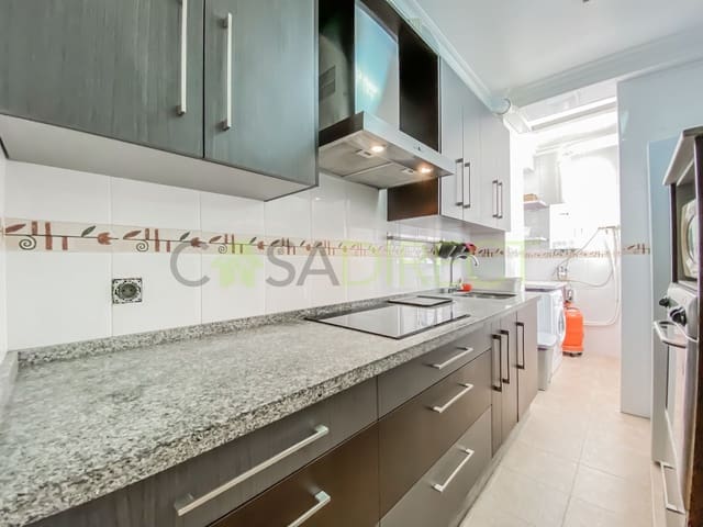 Apartamento de 3 habitaciones en Vélez-Málaga en alquiler - 1.200 € (Ref: 8836240)