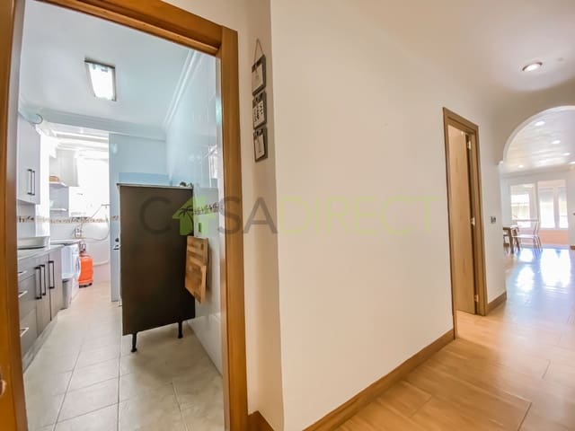 Apartamento de 3 habitaciones en Vélez-Málaga en alquiler - 1.200 € (Ref: 8836240)