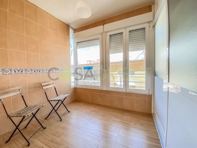 Apartamento de 3 habitaciones en Vélez-Málaga en alquiler - 1.200 € (Ref: 8836240)