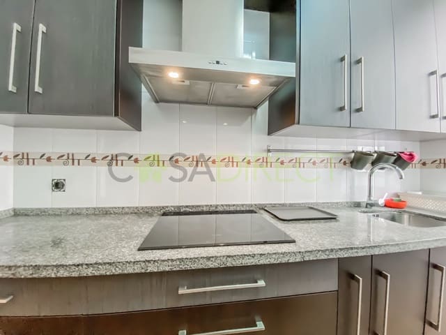 Apartamento de 3 habitaciones en Vélez-Málaga en alquiler - 1.200 € (Ref: 8836240)