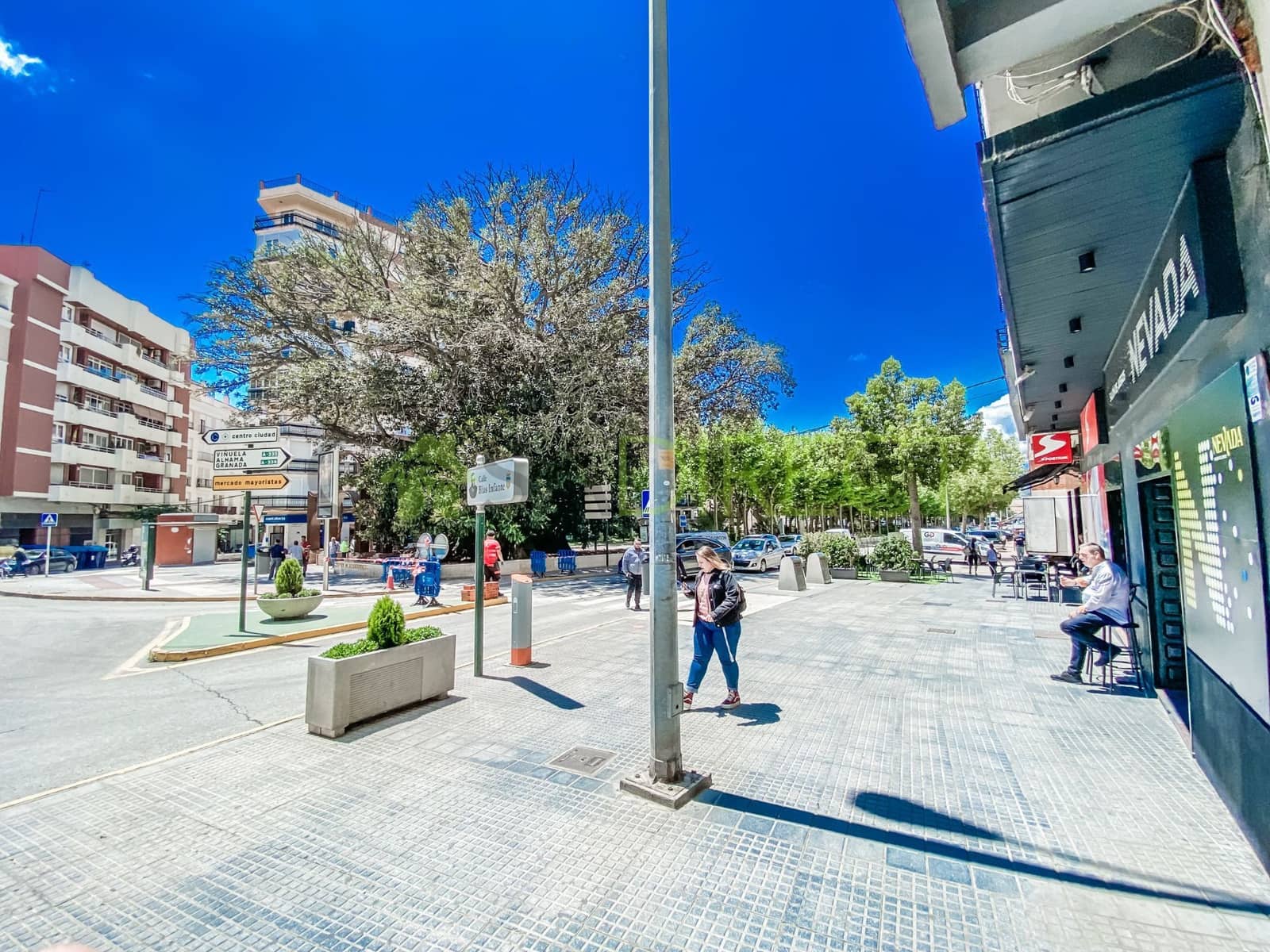 Apartamento de 3 habitaciones en Vélez-Málaga en alquiler - 1.200 € (Ref: 8836240)