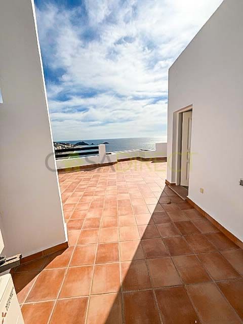 Villa/Maison Semi-Mitoyenne de 3 chambres à louer à Almunecar avec garage - 2 000 € (Ref: 8848913)