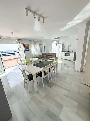 Villa/Maison Semi-Mitoyenne de 3 chambres à louer à Almuñécar avec garage - 2 000 € (Ref: 8848913)