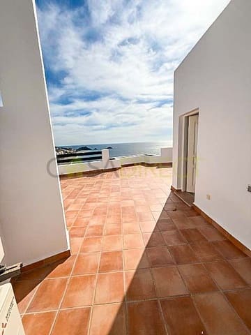 Villa/Maison Semi-Mitoyenne de 3 chambres à louer à Almuñécar avec garage - 2 000 € (Ref: 8848913)