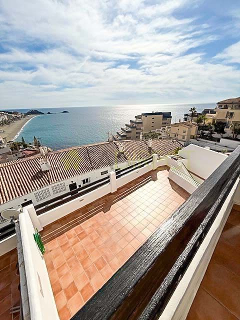 Villa/Maison Semi-Mitoyenne de 3 chambres à louer à Almunecar avec garage - 2 000 € (Ref: 8848913)