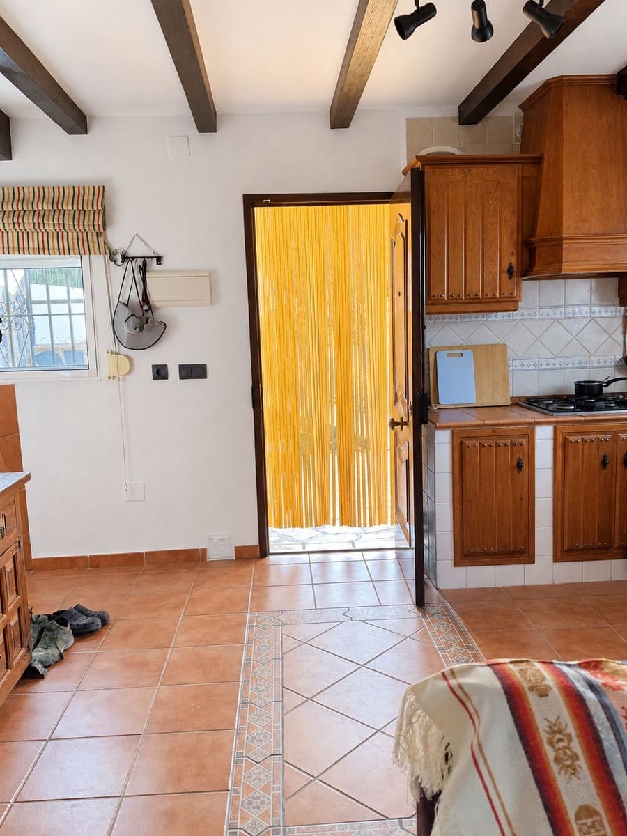 4 soveværelse Villa til leje i Frigiliana med swimmingpool garage - € 1.800 (Ref: 8859562)