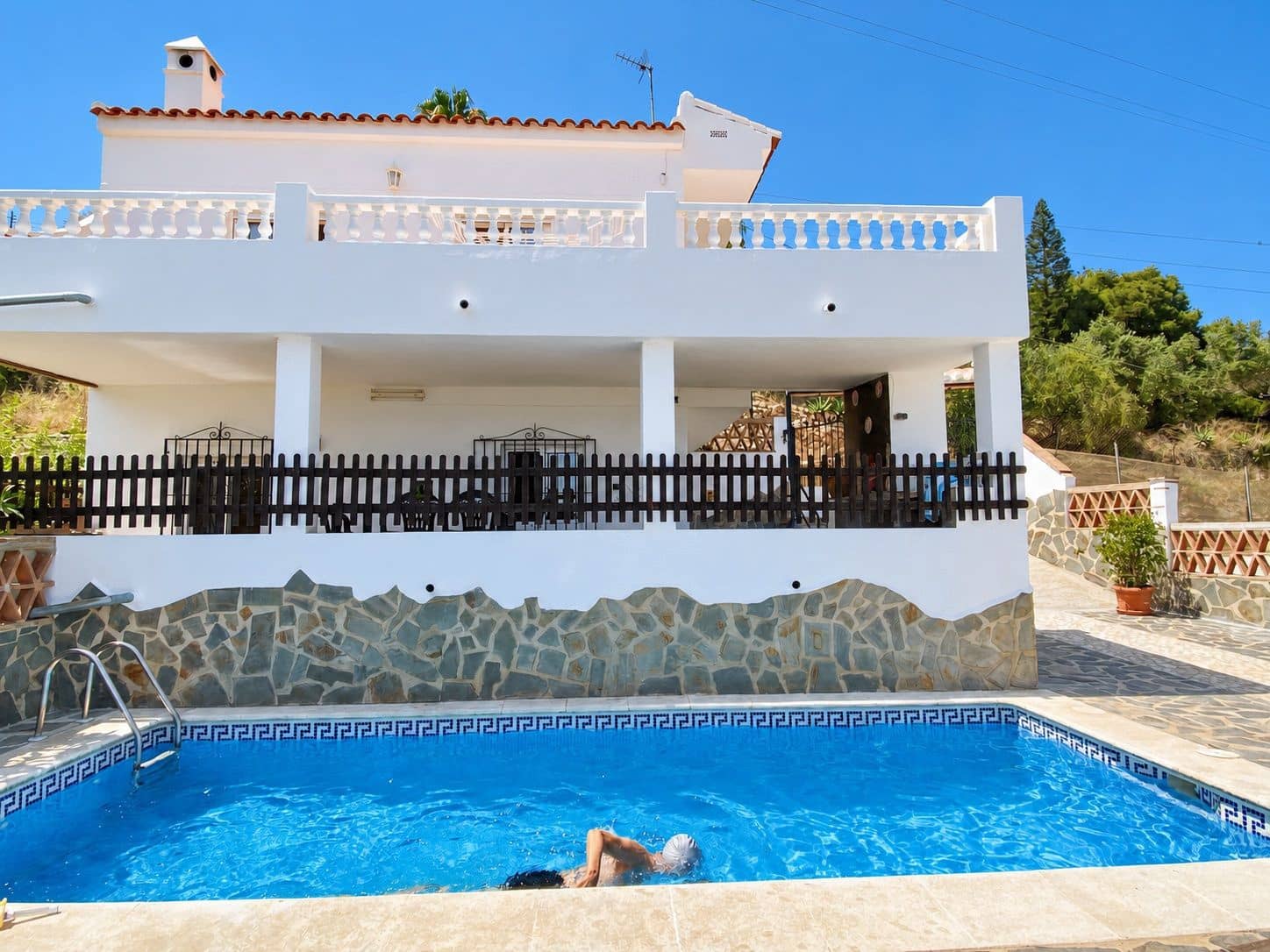 4 soveværelse Villa til leje i Frigiliana med swimmingpool garage - € 1.800 (Ref: 8859562)