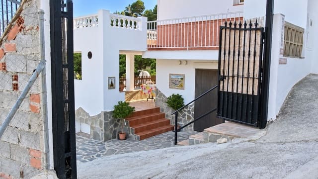 4 soveværelse Villa til leje i Frigiliana med swimmingpool garage - € 1.800 (Ref: 8859562)
