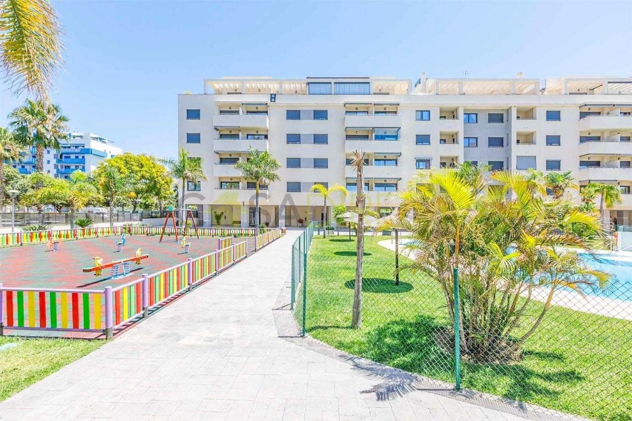 1 bedroom Apartment for rent in Torre del Mar with pool garage - € 900 (Ref: 8859565)