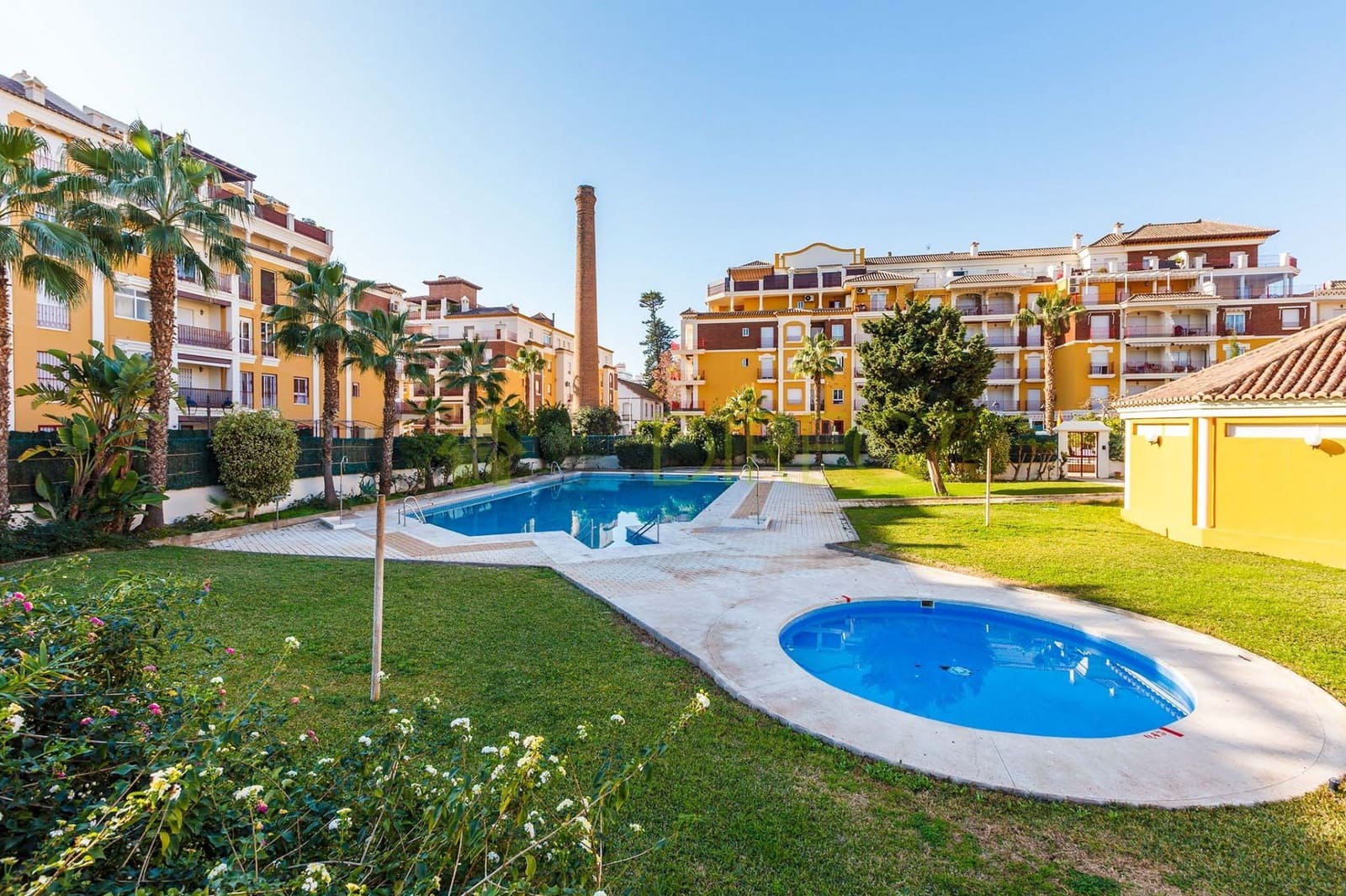 1 soveværelse Lejlighed til leje i Torre del Mar med garage - € 900 (Ref: 8862411)